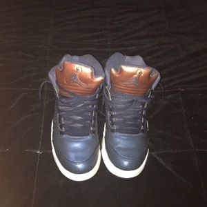 Jordan 5’s Bronze